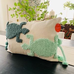 Opalhouse jungalow accent pillow new